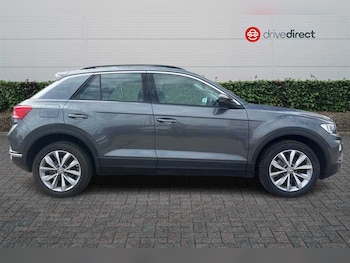 Used Volkswagen T-Roc 2018 for sale - 79002813: Photo