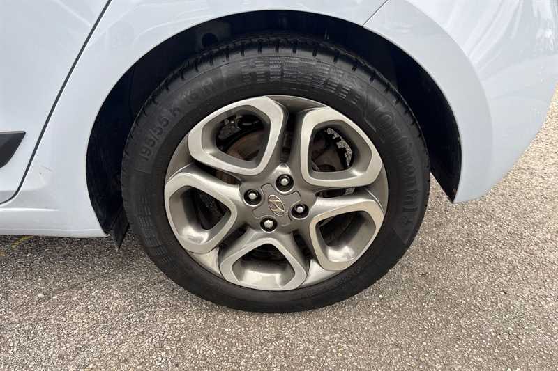 Used Hyundai i20 2019 for sale - 76443568: Photo 10