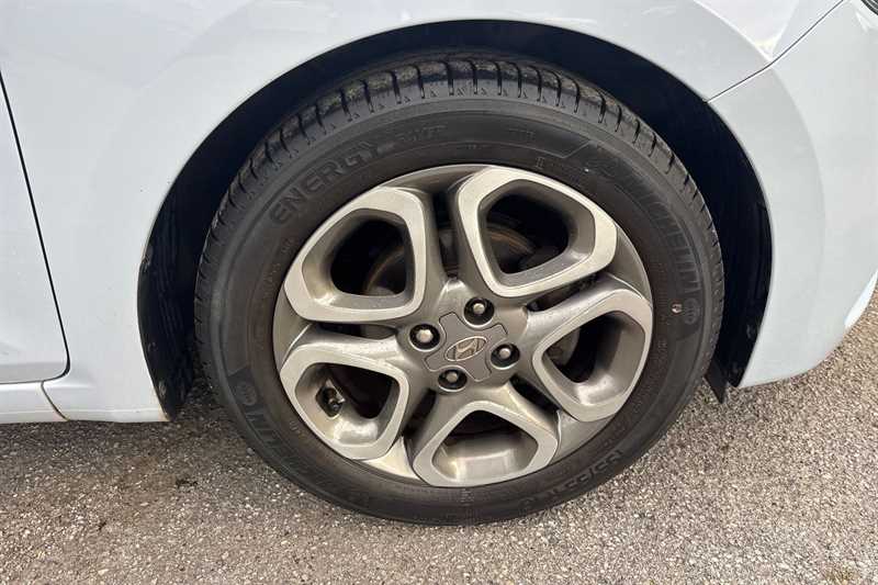 Used Hyundai i20 2019 for sale - 76443568: Photo 12