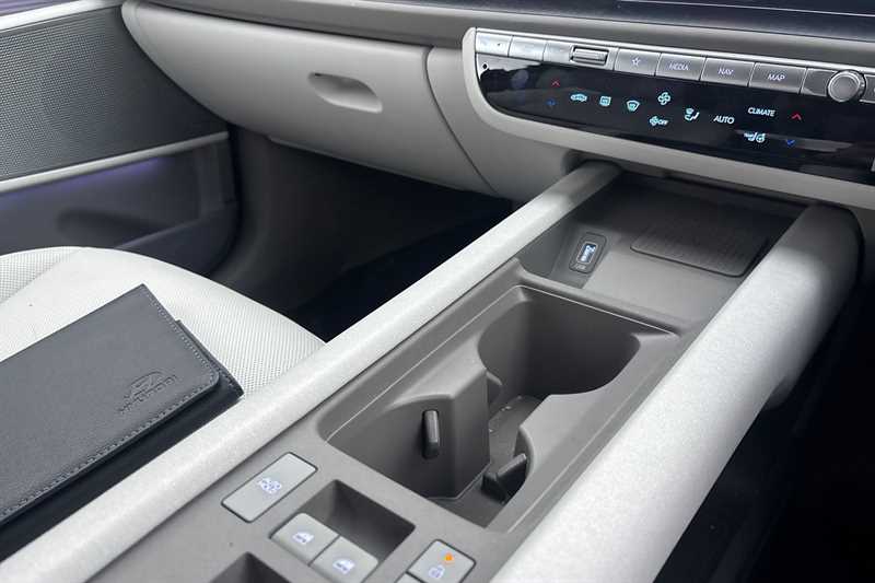 Used Hyundai IONIQ 6 2025 for sale - 78129841: Photo 14