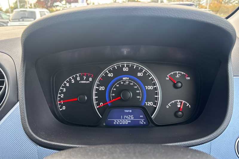 Used Hyundai i10 2016 for sale - 76373619: Photo 20