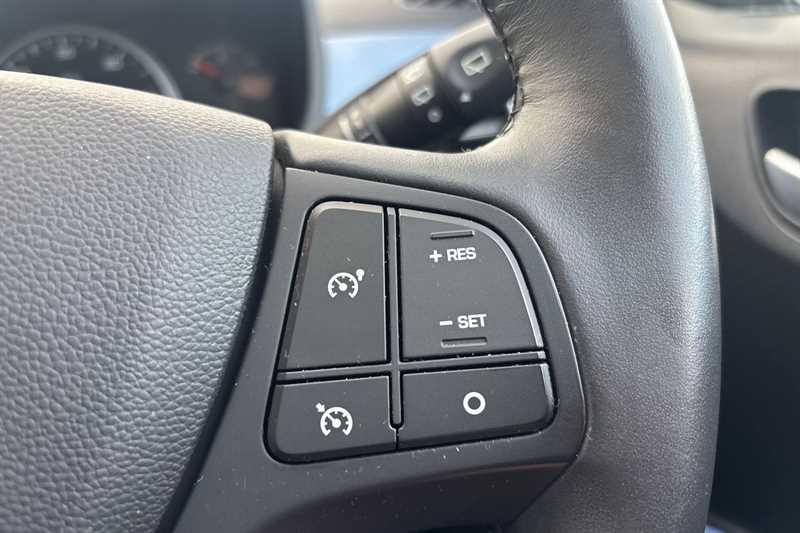 Used Hyundai i10 2016 for sale - 76373619: Photo 22