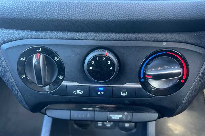 Used Hyundai i20 2020 for sale - 78188885: Photo 15