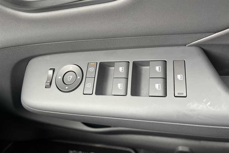 Used Hyundai KONA 2024 for sale - 77811852: Photo 16