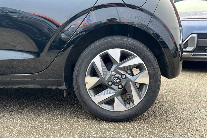 Used Hyundai i10 2023 for sale - 76955712: Photo 10