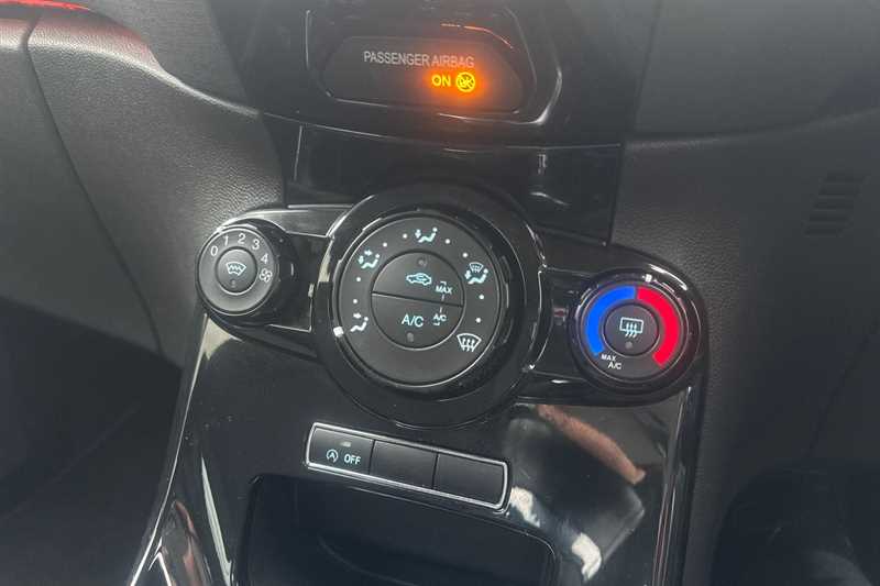 Used Ford Fiesta 2015 for sale - 77362827: Photo 15