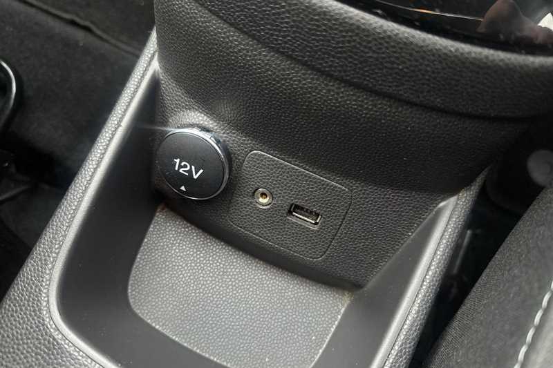 Used Ford Fiesta 2015 for sale - 77362827: Photo 38