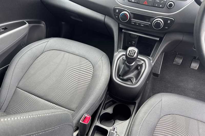 Used Hyundai i10 2019 for sale - 78076235: Photo 14