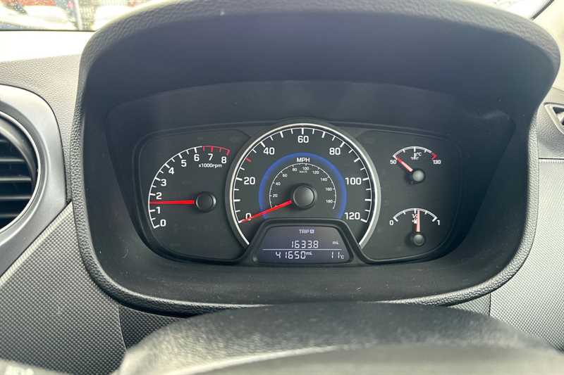 Used Hyundai i10 2019 for sale - 78076235: Photo 20