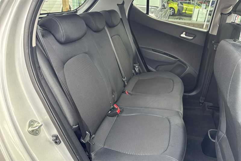 Used Hyundai i10 2019 for sale - 78076235: Photo 24