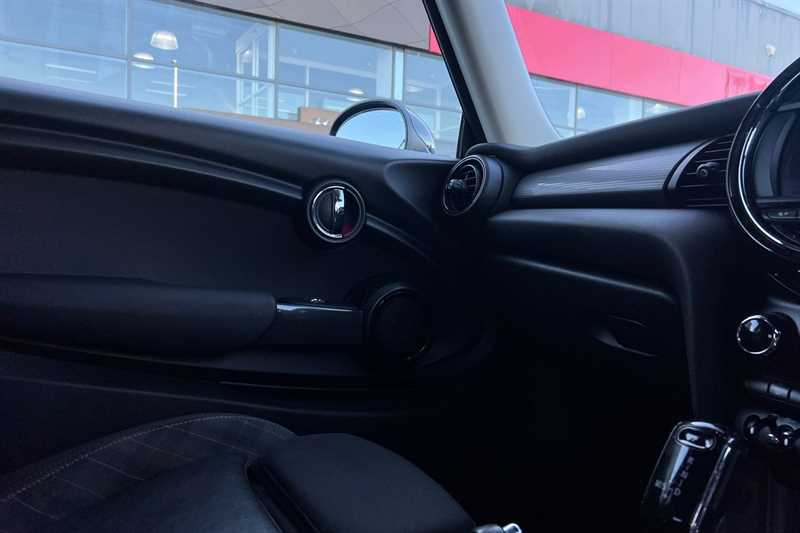 Used MINI Hatch 2018 for sale - 77562182: Photo 14