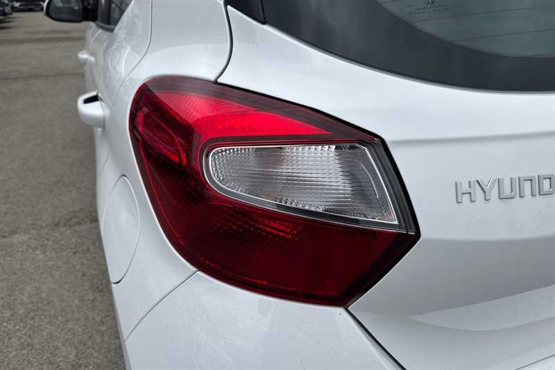 Used Hyundai i10 2023 for sale - 78174740: Photo 31