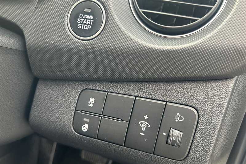 Used Hyundai i10 2019 for sale - 76503886: Photo 38