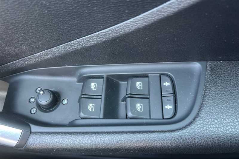 Used Audi Q2 2017 for sale - 78188989: Photo 16