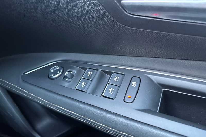 Used Peugeot 3008 2020 for sale - 76443579: Photo 16