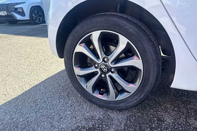 Used Hyundai i10 2018 for sale - 78050350: Photo 12