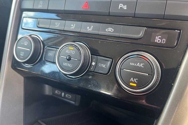 Used Volkswagen T-Roc 2021 for sale - 76155223: Photo 15