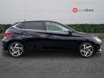 Used Hyundai i20 2023 for sale - 77082792: Photo