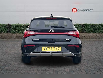 Used Hyundai i20 2023 for sale - 77082792: Photo