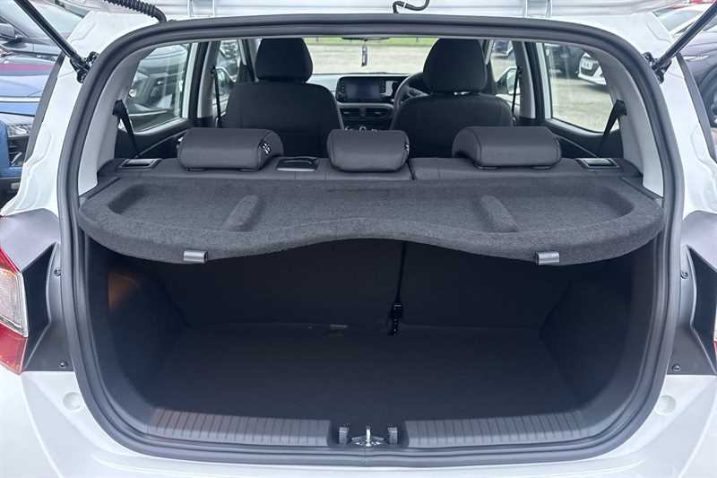 Used Hyundai i10 for sale - 77864246: Photo 25