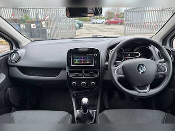 Used Renault Clio 2019 for sale - 78339354: Photo