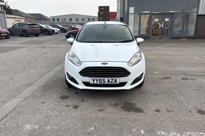Used Ford Fiesta 2015 for sale - 77971990: Photo 2