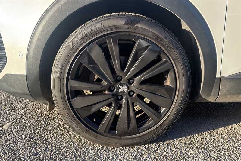 Used Peugeot 3008 2020 for sale - 76489980: Photo 11