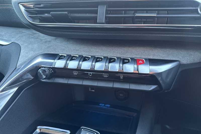 Used Peugeot 3008 2020 for sale - 76489980: Photo 15