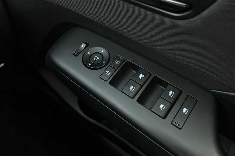 Used Hyundai KONA 2025 for sale - 77773232: Photo 16