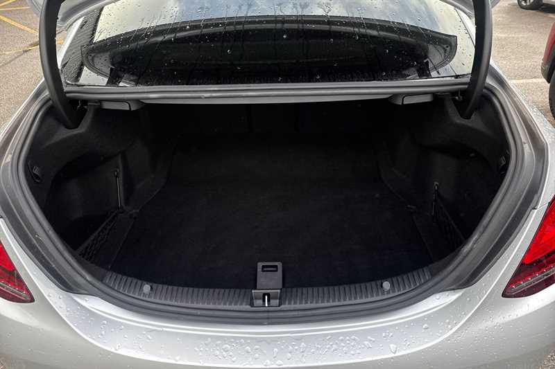 Used Mercedes-Benz C Class 2020 for sale - 76955715: Photo 25