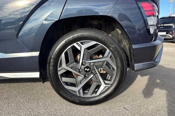 Used Hyundai KONA 2024 for sale - 76088182: Photo 11