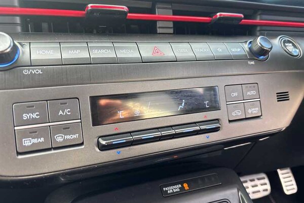 Used Hyundai KONA 2024 for sale - 76088182: Photo 15