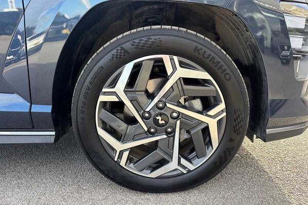 Used Hyundai KONA 2024 for sale - 76088182: Photo 9