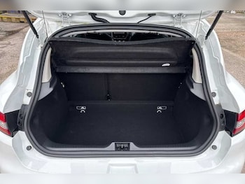 Used Renault Clio 2019 for sale - 78249586: Photo