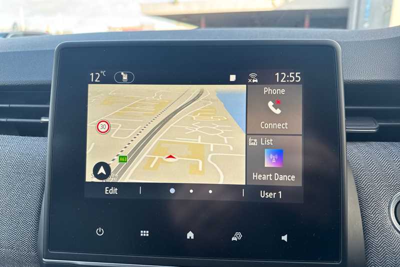 Used Renault Clio 2024 for sale - 76956301: Photo 17