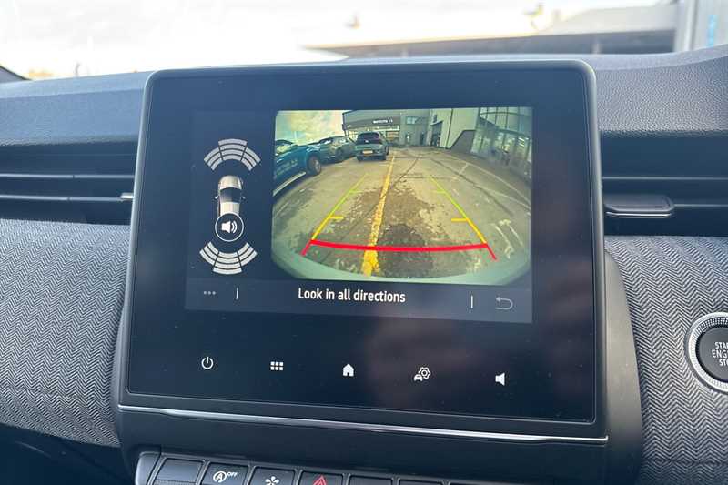 Used Renault Clio 2024 for sale - 76956301: Photo 19