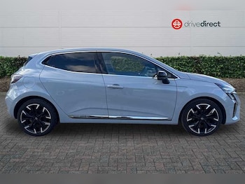 Used Renault Clio 2024 for sale - 76956301: Photo