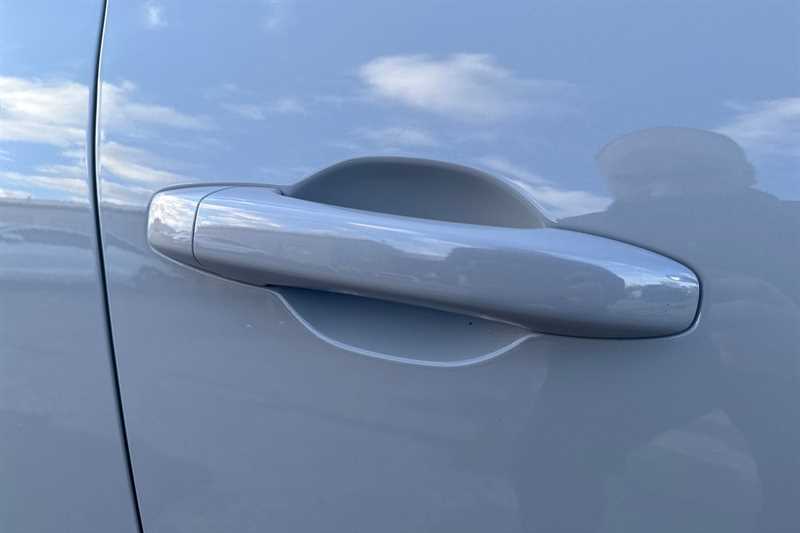 Used Renault Clio 2024 for sale - 76956301: Photo 33