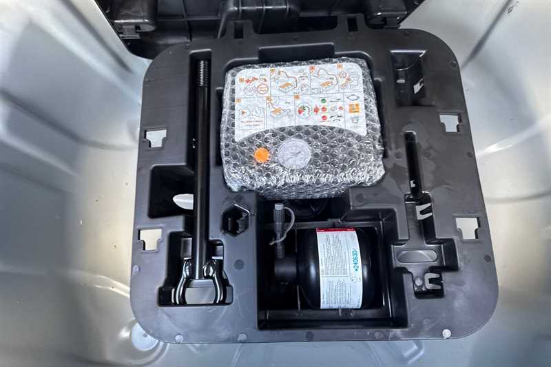 Used Renault Clio 2024 for sale - 76956301: Photo 37