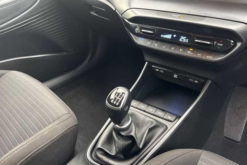 Used Hyundai i20 2022 for sale - 76734148: Photo 14