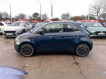Used Fiat 500 2022 for sale - 76747311: Photo