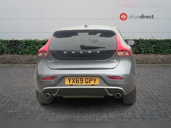 Used Volvo V40 2019 for sale - 78323184: Photo
