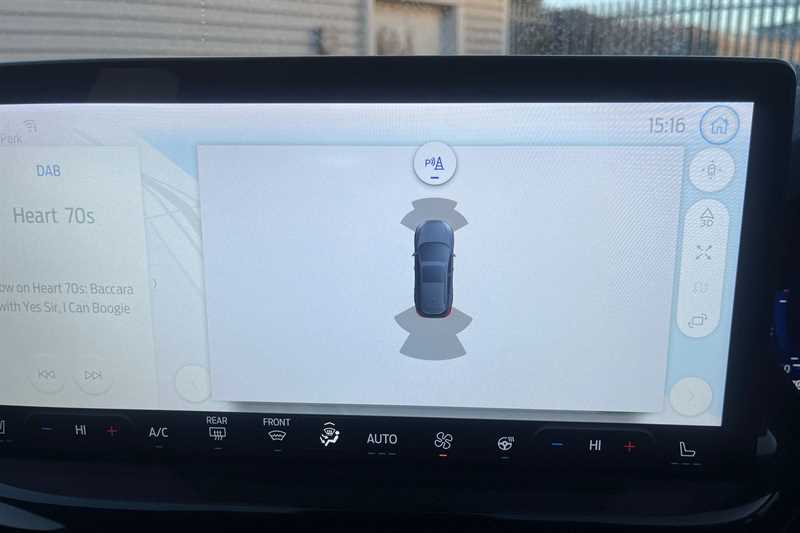 Used Ford Focus 2023 for sale - 76945101: Photo 19