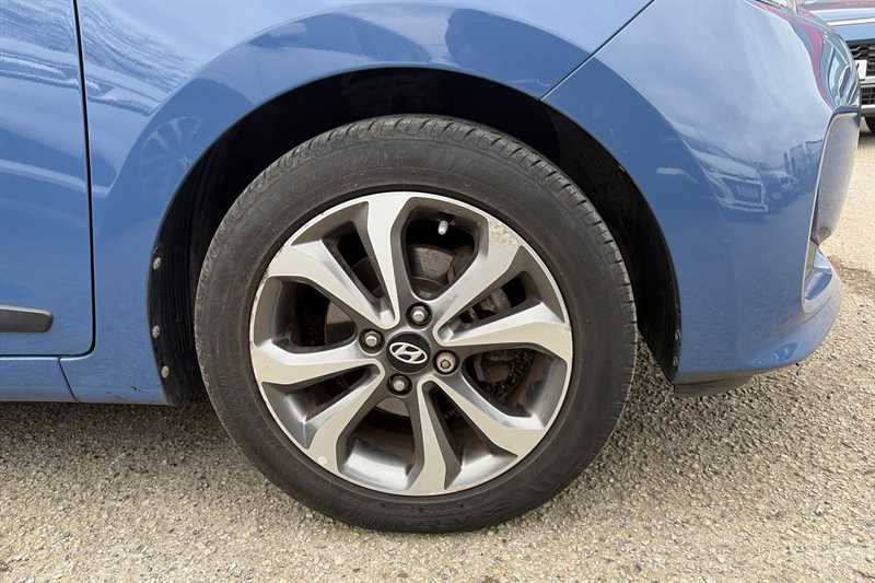 Used Hyundai i10 2017 for sale - 77887225: Photo 11