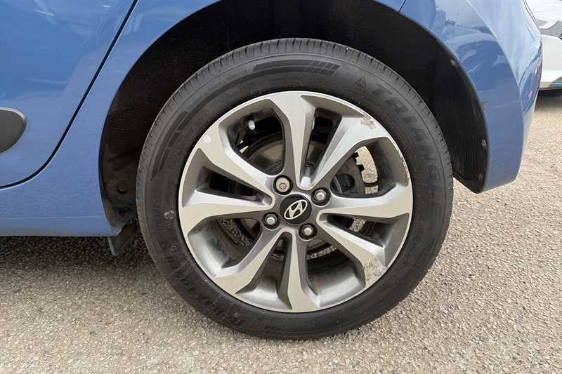 Used Hyundai i10 2017 for sale - 77887225: Photo 9