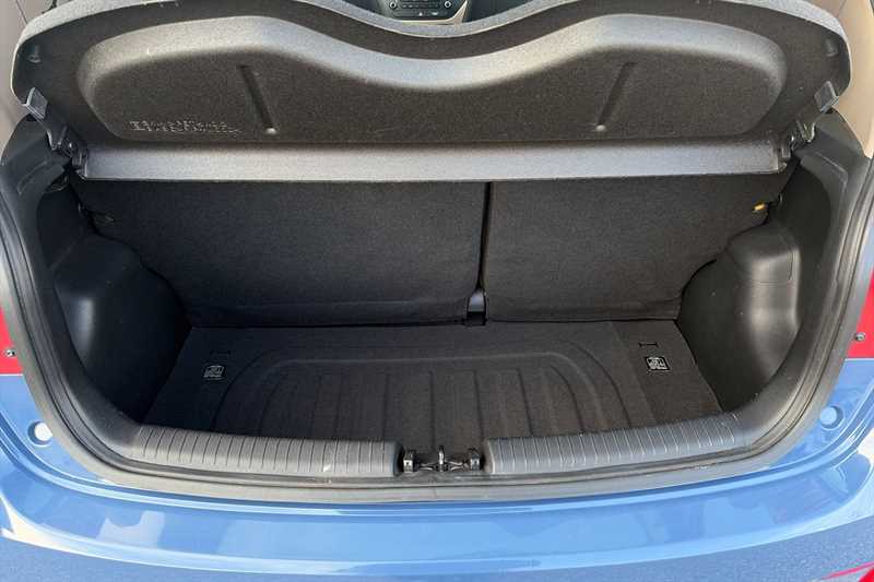 Used Hyundai i10 for sale - 77828218: Photo 25