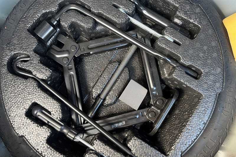 Used Hyundai i10 2015 for sale - 77801022: Photo 37