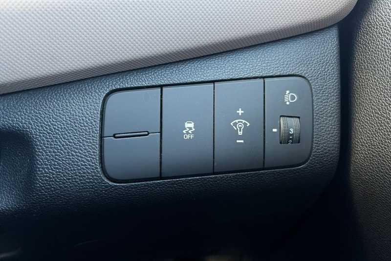 Used Hyundai i10 2015 for sale - 77801022: Photo 38