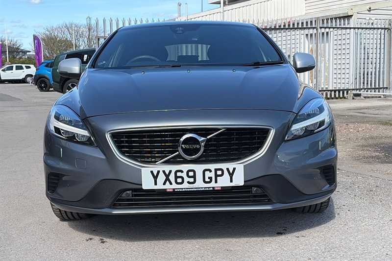 Used Volvo V40 2019 for sale - 78189083: Photo 2