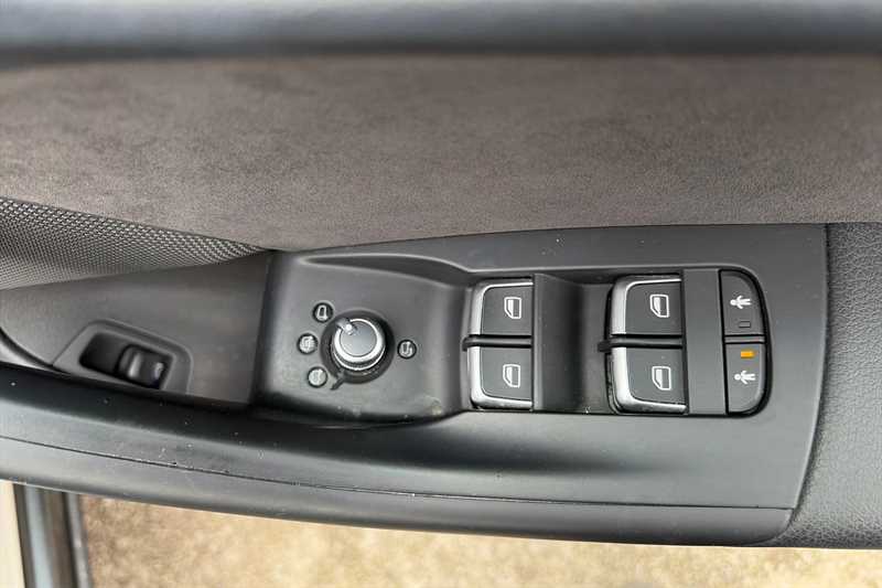 Used Audi Q3 2016 for sale - 77945125: Photo 16